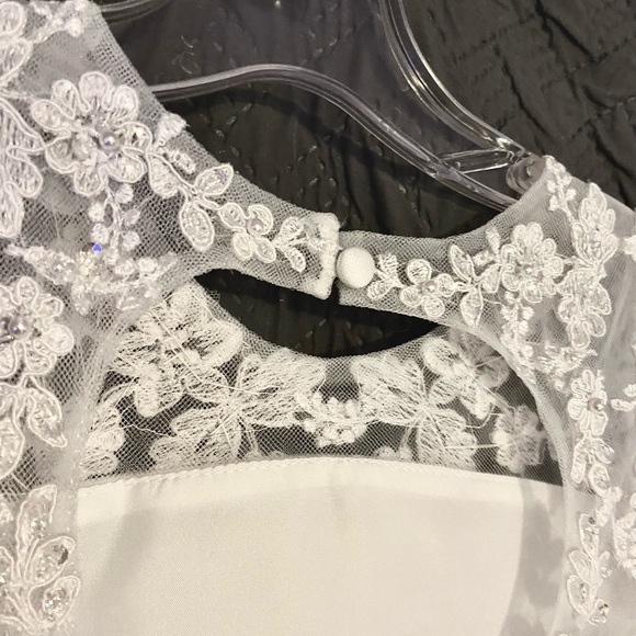 Fowler girl, First Communion dress for ages 6-9yr old - Picture 5 of 8